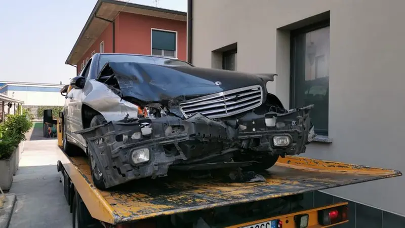 Rissa e inseguimento, follia a Rovato