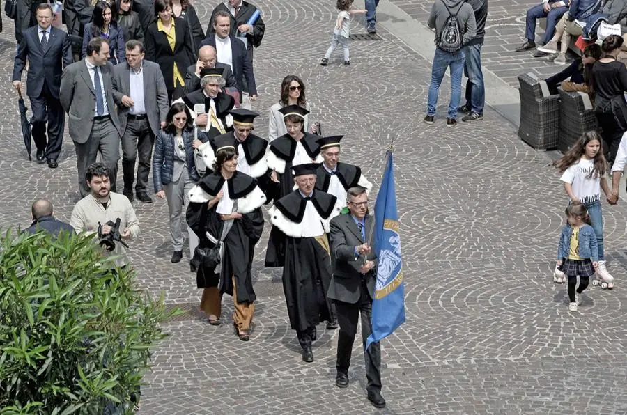 La cerimonia di laurea degli studenti della Cattolica