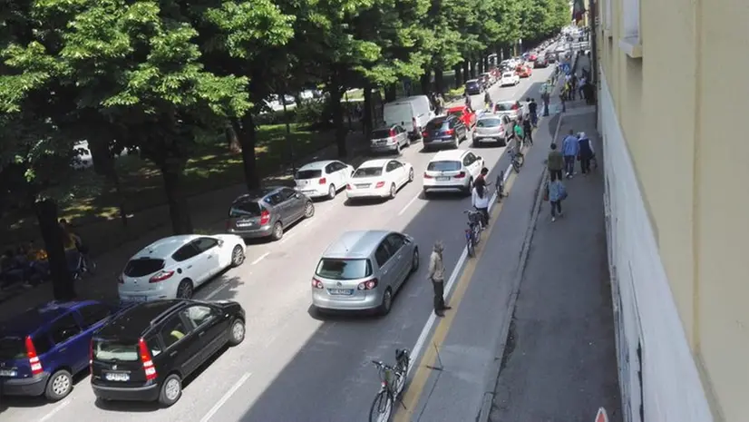 Flash mob di Legambiente per proteggere le ciclabili