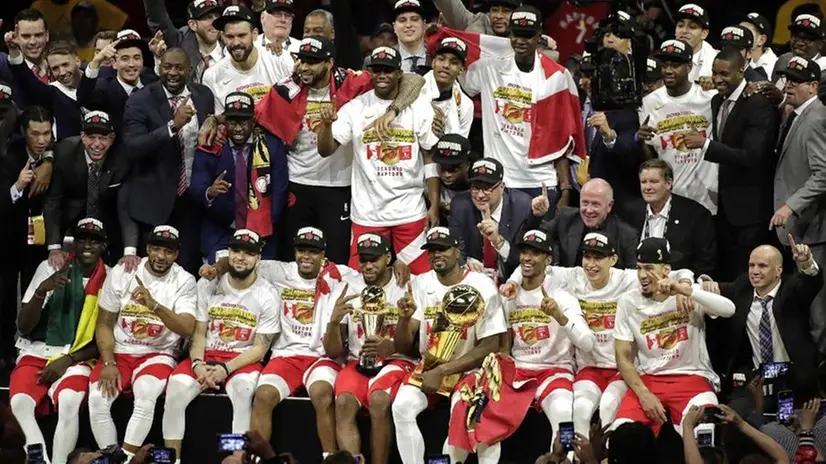 Nba, vincono i Toronto Raptors del vice Scariolo