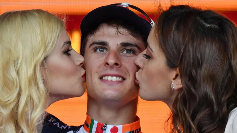 Il bresciano Damiano Cima vince la diciottesima tappa del Giro d'Italia