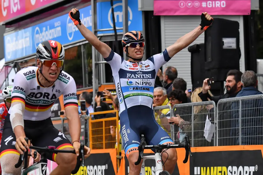 Il bresciano Damiano Cima vince la diciottesima tappa del Giro d'Italia