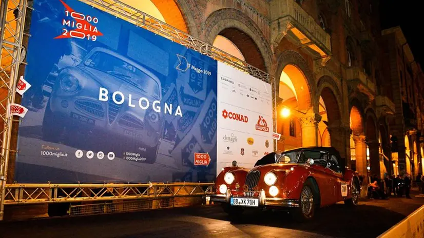 La Mille Miglia arriva a Bologna