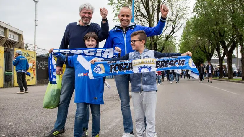 Facce da Brescia, i tifosi in festa al Rigamonti