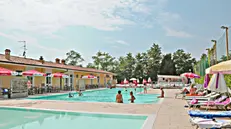La piscina del Club Azzurri a Mompiano - Foto © www.giornaledibrescia.it