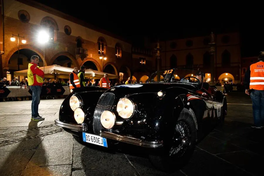 Mille Miglia, la Freccia Rossa a Ravenna