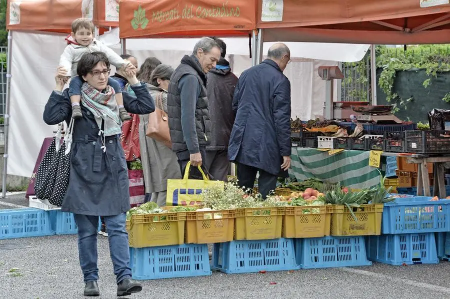 Mercato contadino in via Sardegna