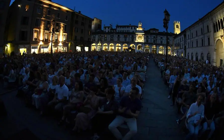 Il concerto di Paolo Conte in piazza Loggia