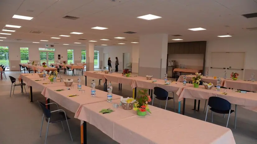 Pranzo a sorpresa per gli ospiti nella nuova sala mensa