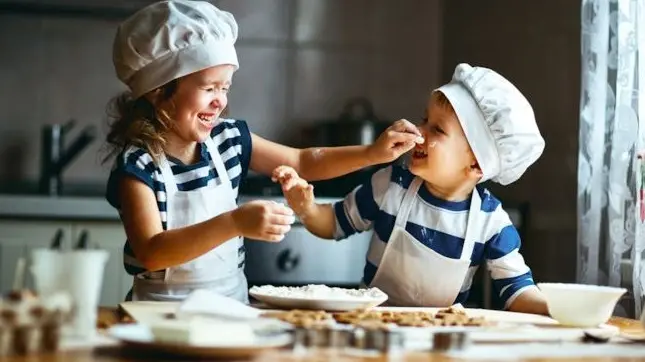 Bambini chef protagonisti del progetto alla scuola elementare Andersen - Foto  © www.giornaledibrescia.it