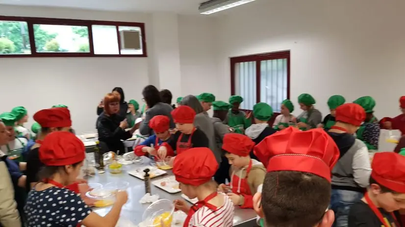 Nuova cucina didattica alla scuola Andersen di Gardone Vt