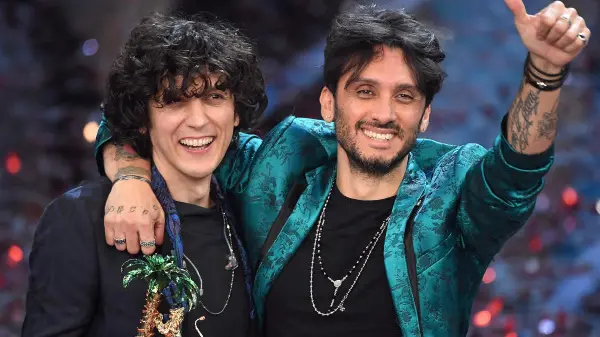 Gli artisti che duetteranno con i cantanti in gara