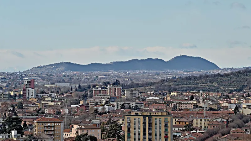 Orizzonti tersi e limpidi in queste giornate invernali
