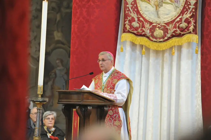 Un momento della messa pontificale dei Santi Patroni del 2020 - Foto Gabriele Strada /Neg © www.giornaledibrescia.it