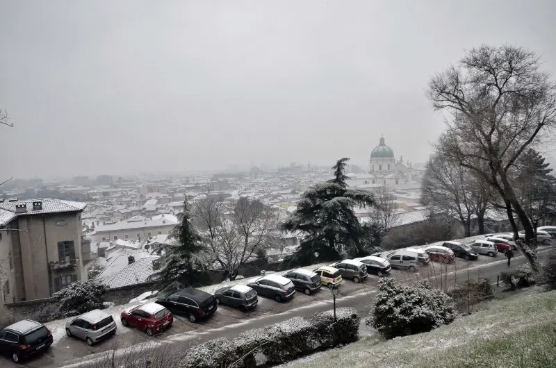 La neve da Camignone a Brescia