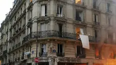 Parigi, si aggrava il bilancio dell'esplosione in una panetteria