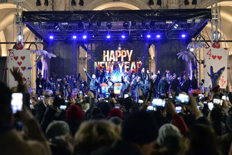 La festa di Capodanno in piazza Loggia