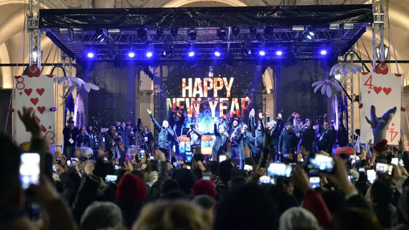 La festa di Capodanno in piazza Loggia