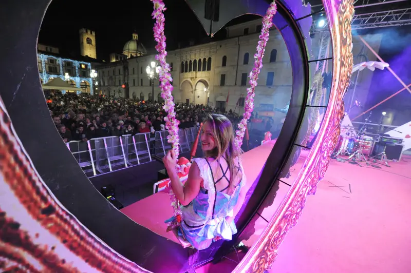La festa di Capodanno in piazza Loggia