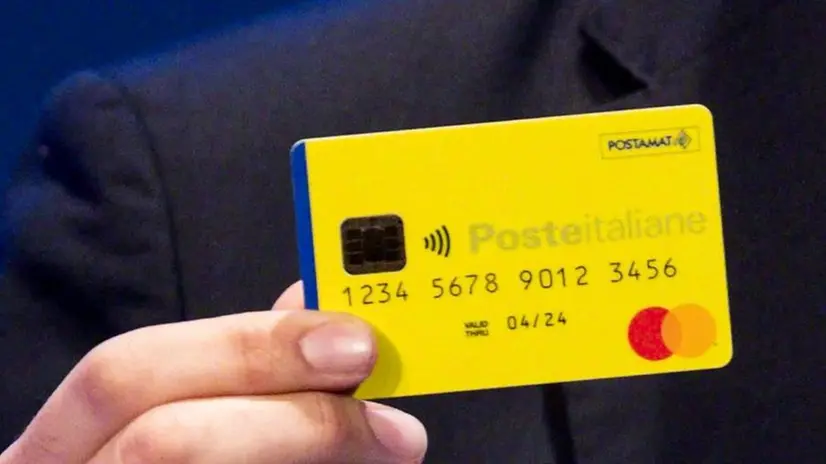 La card di Poste Italiane su cui sarà erogato il reddito