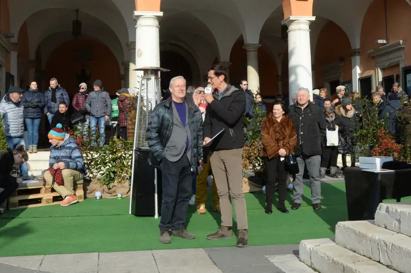 In piazza con noi a Lonato