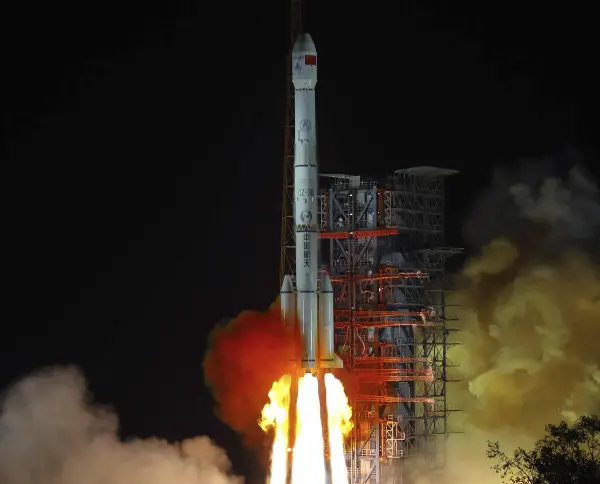 La sonda Chang'e-4 è atterrata sulla faccia nascosta della Luna
