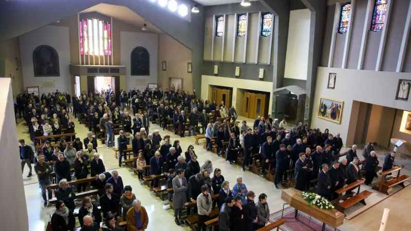 I funerali di Piero Borelli