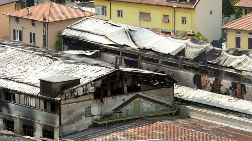Incendio alla Feltri Marone, danni ingenti alla fabbrica
