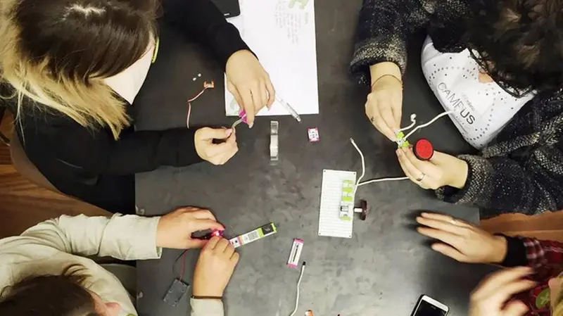 Innovazione e digitalizzazione a scuola: Da Vinci 4.0 parte il 4 febbraio dall'Itis Castelli