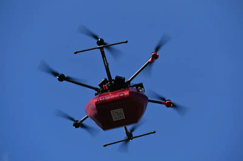 Il volo sperimentale del drone per il trasporto di organi e sangue