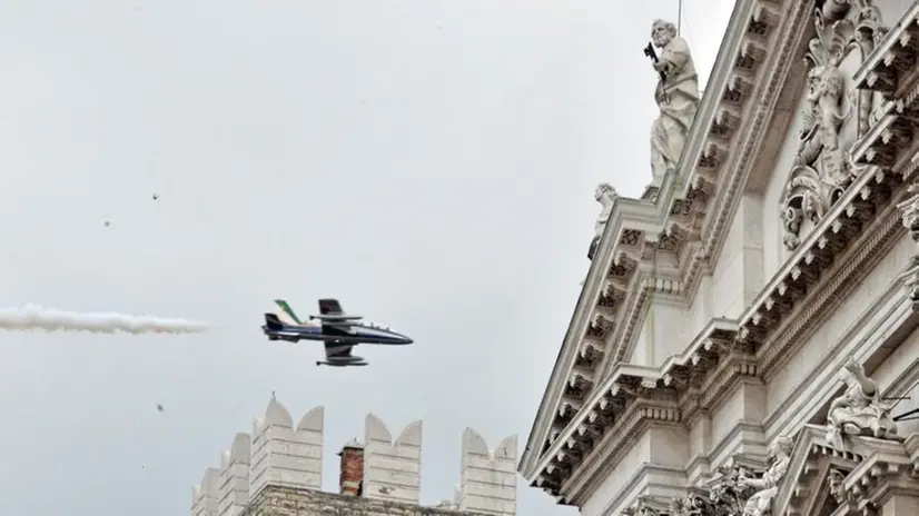 Frecce Tricolori in prova nel cielo bresciano