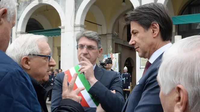 Il premier Giuseppe Conte con il sindaco di Brescia Emilio Del Bono e Manlio Milani - Foto Marco Ortogni/Neg © www.giornaledibrescia.it