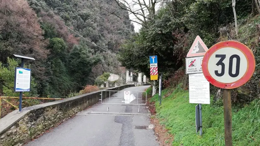 Strada chiuse per ore a causa degli smottamenti
