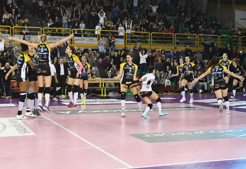 Pallavolo, serie A1 femminile: Valsabbina Brescia-Igor Novara 3-2