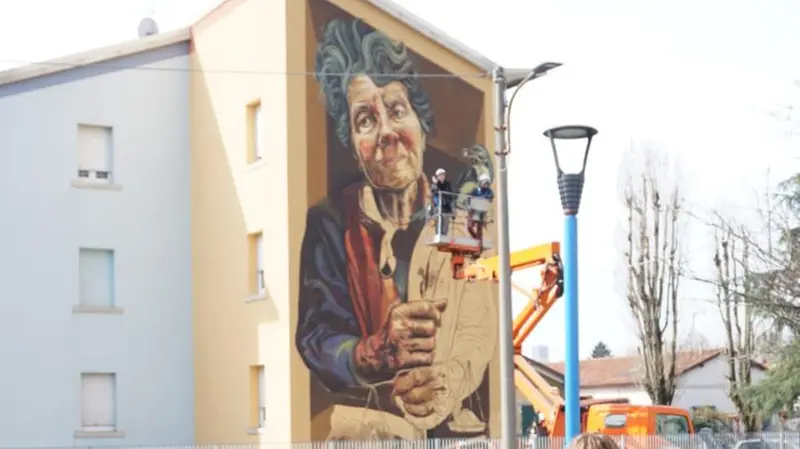 I disegni dei bambini ispirati al murale di Vera Bugatti
