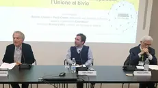 Roberto Chiarini e Paolo Corsini moderati da Carlo Muzzi - © www.giornaledibrescia.it