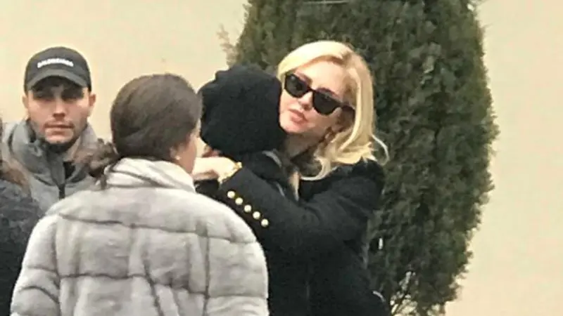 Addio ad Alessio Sanzogni, anche Chiara Ferragni ai funerali