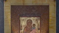 L’icona all’interno della chiesa del Divin Redentore