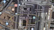 Piazza Vittoria, così su Google Maps viene indicato il basamento che fu del Bigio - 
Foto Pierre Putelli/Neg © www.giornaledibrescia.it