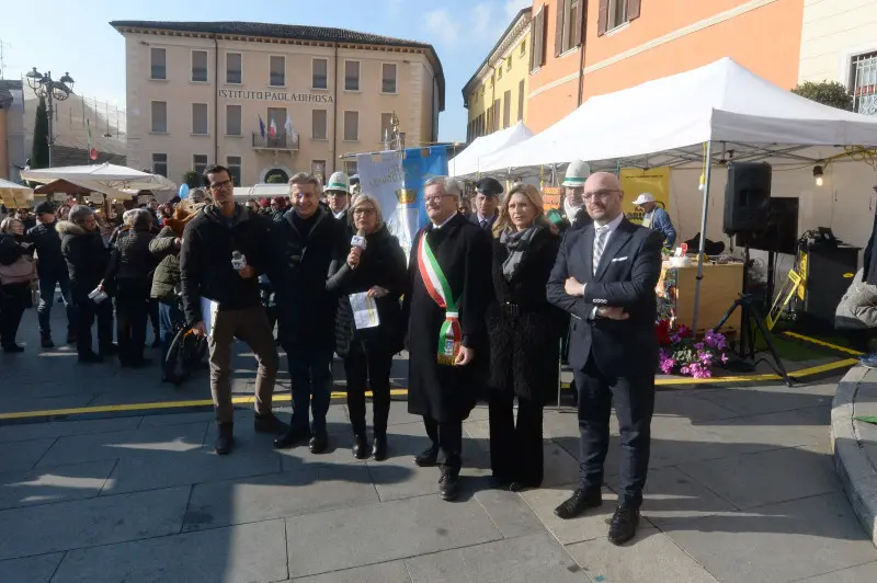 In piazza con noi a Lonato