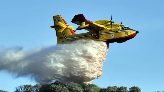 Un Canadair in azione