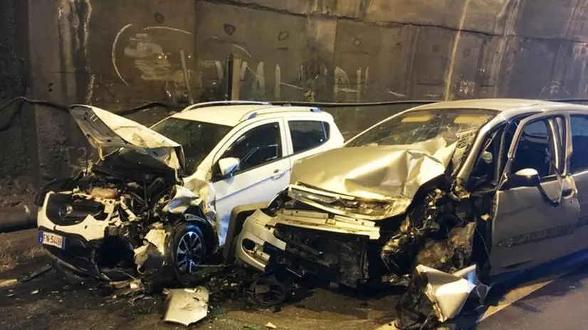 Tignale, schianto sulla Gardesana alla Galleria dei Ciclopi