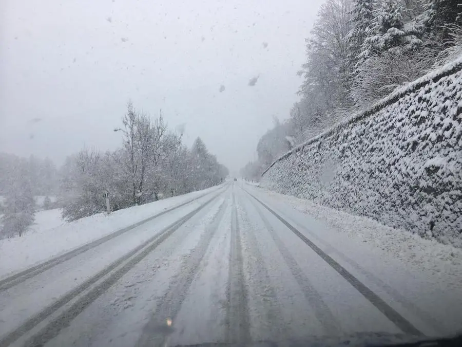 Nevicata d'aprile - Foto © www.giornaledibrescia.it