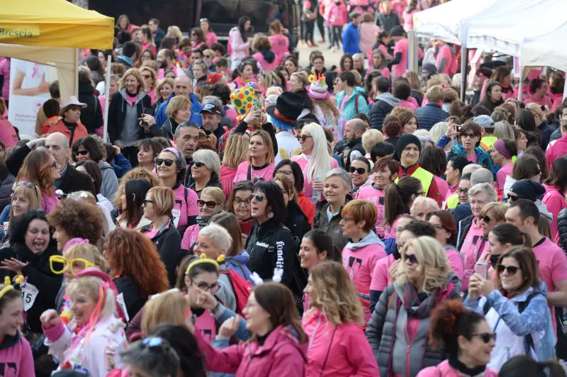 La Corsa Rosa conquista il centro