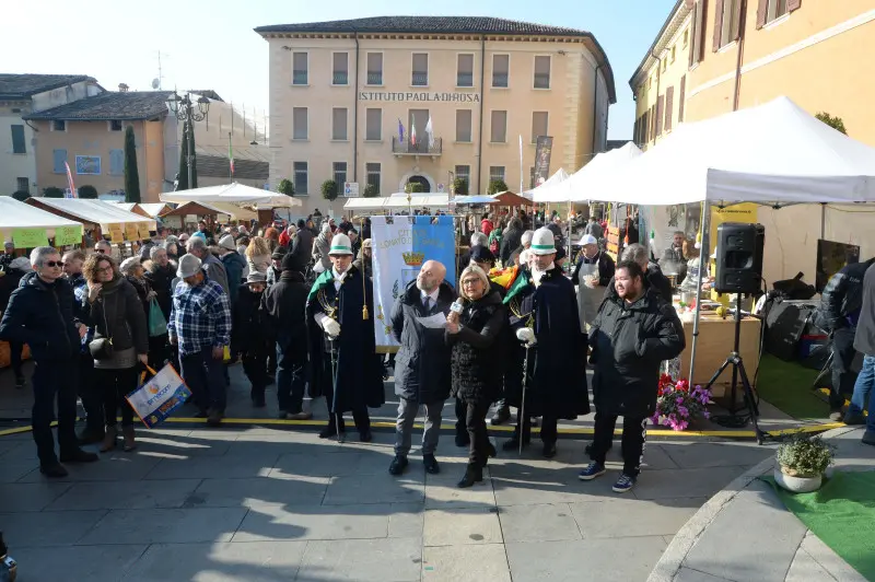 In piazza con noi a Lonato