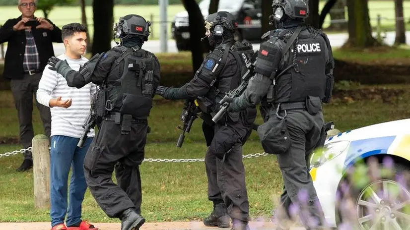 La sparatoria è avvenuta in due moschee di Christchurch, Nuova Zelanda - Foto Ansa EPA/Martin Hunter