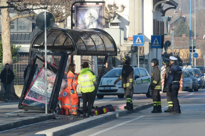 Tremendo incidente in via Branze a Brescia
