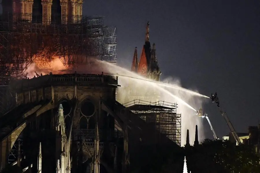 Il disastro nella cattedrale di Notre-Dame