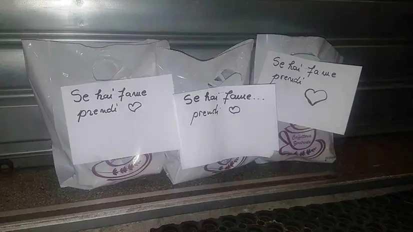 Il gesto di generosità di Cristina della Caffetteria Zerotrenta (foto Facebook)