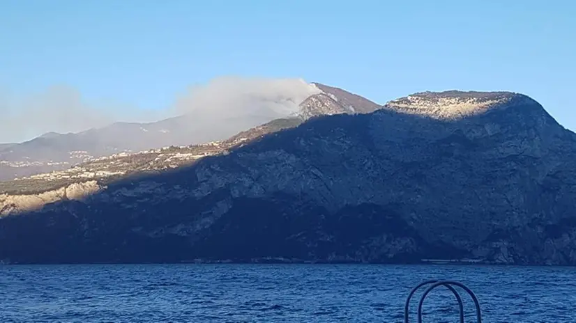 L'incendio nei boschi di Tignale